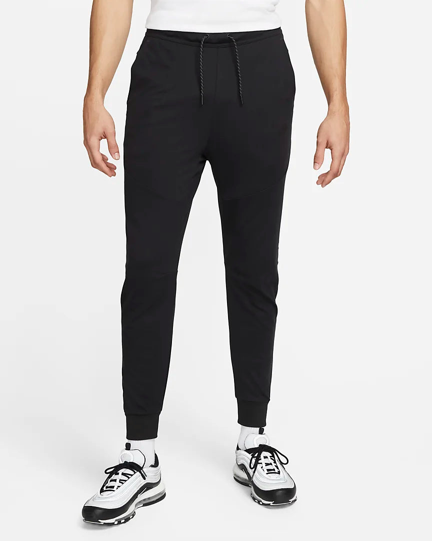 Conjunto Nike Sportswear Tech Fleece Preto