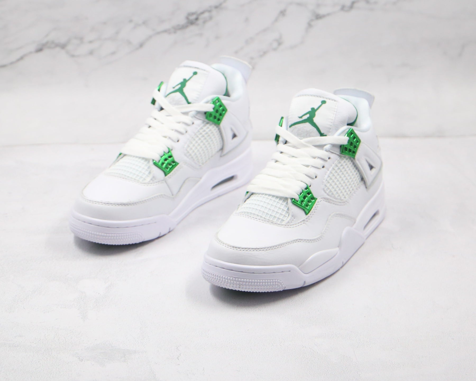 Jordan 4 Retro Metallic Green